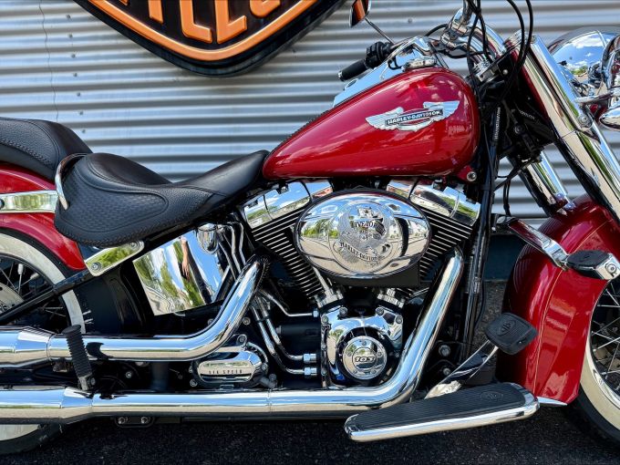 HARLEY-DAVIDSON SOFTAIL DELUXE 1690 4