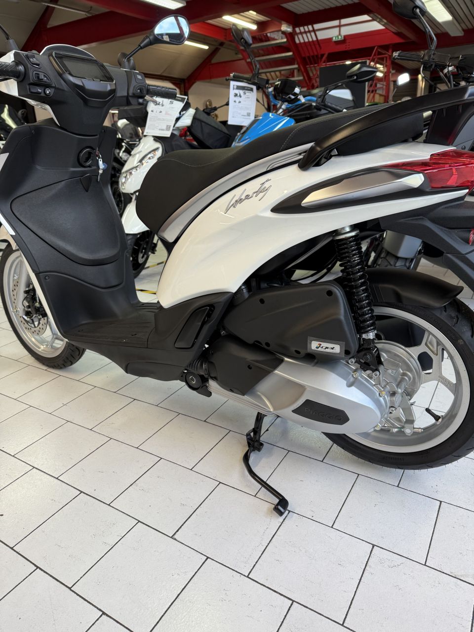 PIAGGIO LIBERTY 125 4