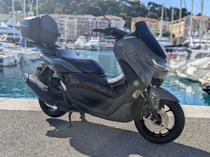 YAMAHA NMAX 125 4