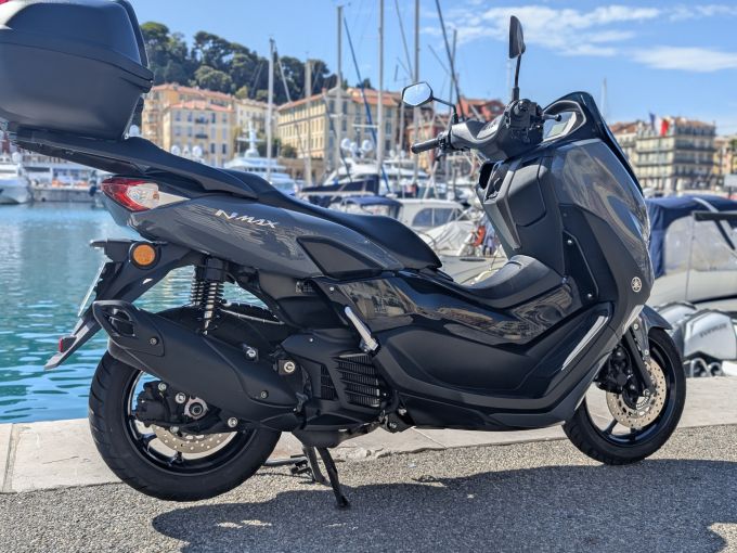 YAMAHA NMAX 125 4