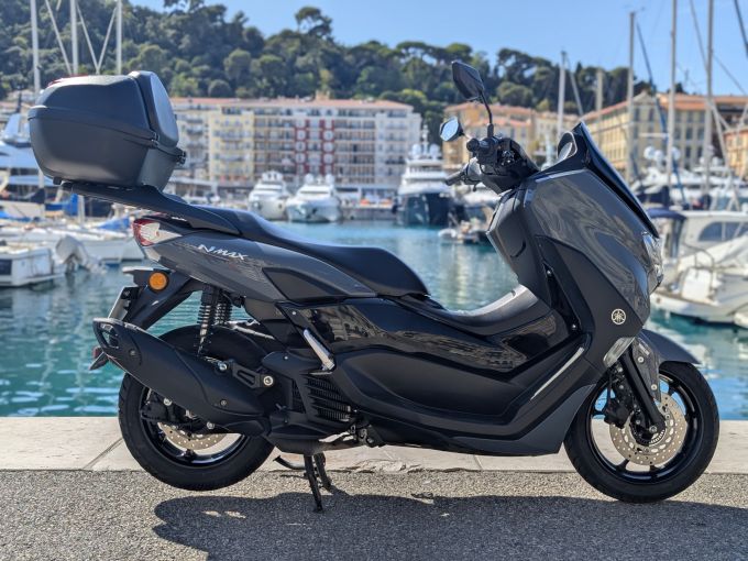 YAMAHA NMAX 125 4