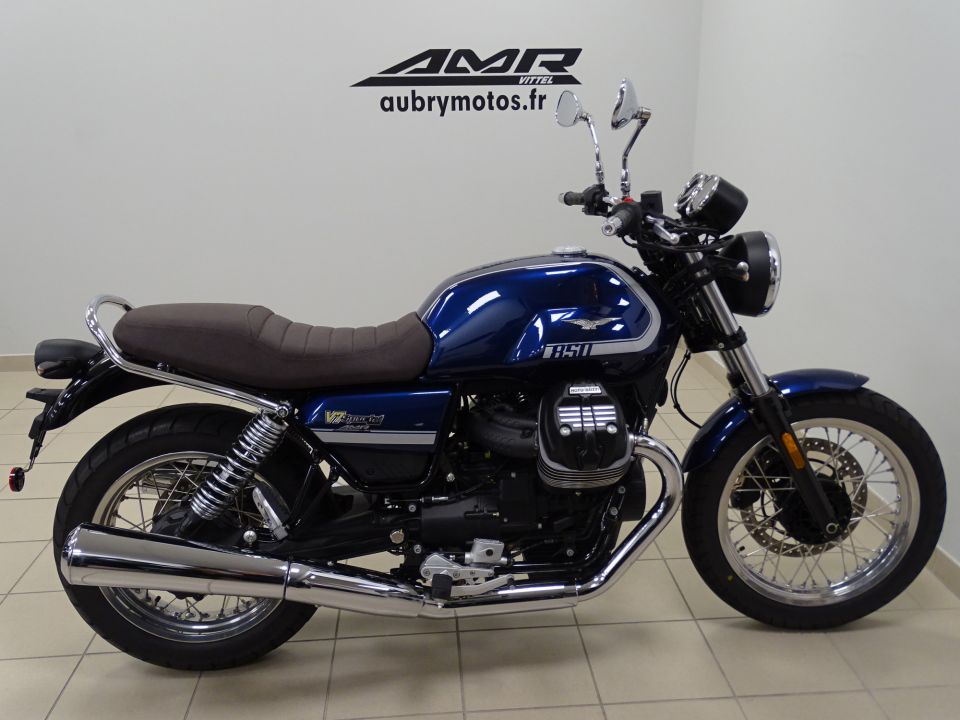 MOTO GUZZI V7 SPECIAL 4