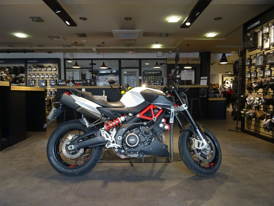 APRILIA SHIVER 900 ABS 4