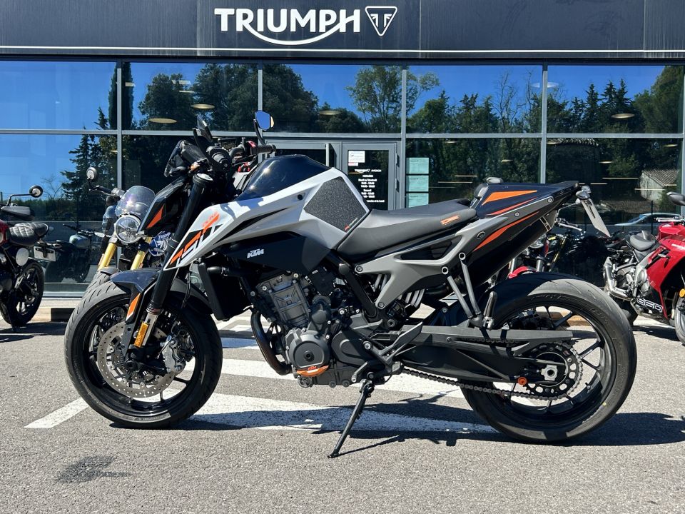 KTM 790 DUKE L 4