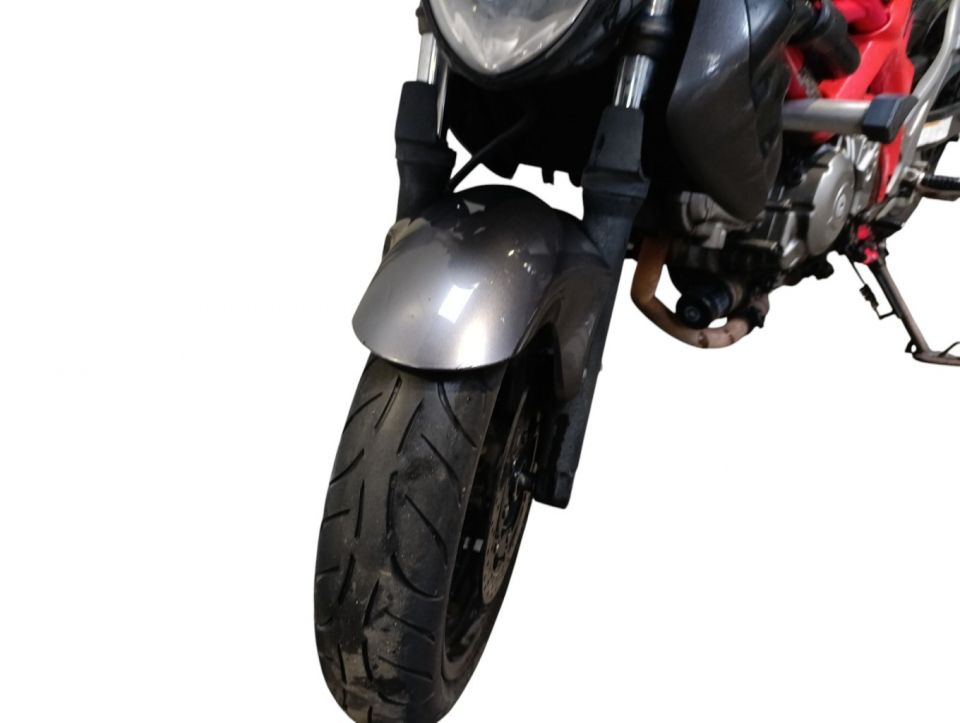 SUZUKI GLADIUS 650 4