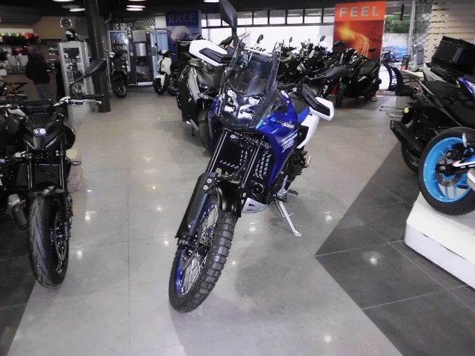 YAMAHA XTZ TENERE 700 4