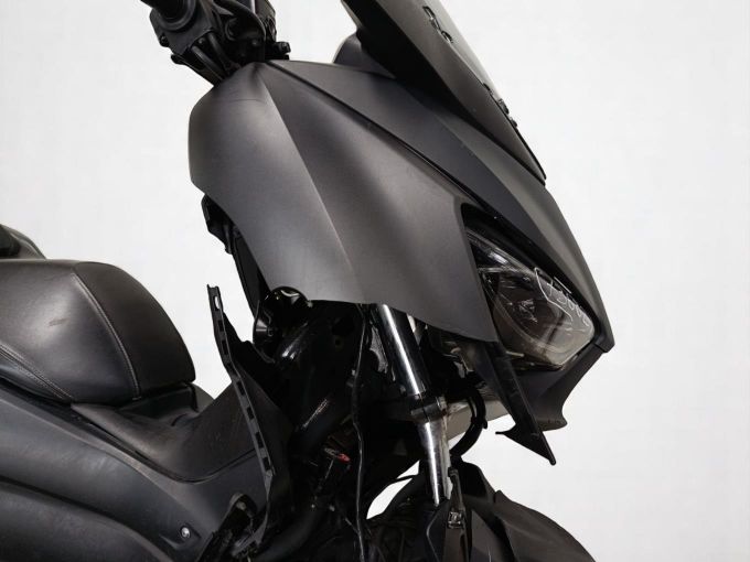 YAMAHA X-MAX 125 4