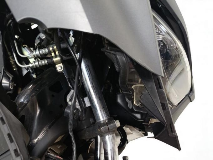 YAMAHA X-MAX 125 4