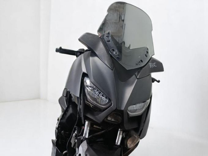 YAMAHA X-MAX 125 4