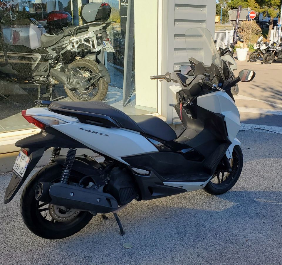 HONDA NSS FORZA 125 4