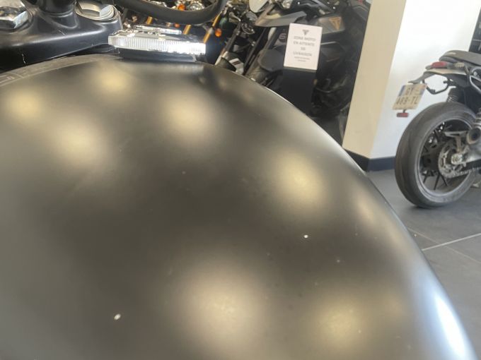 TRIUMPH Bonneville T120 Black 4