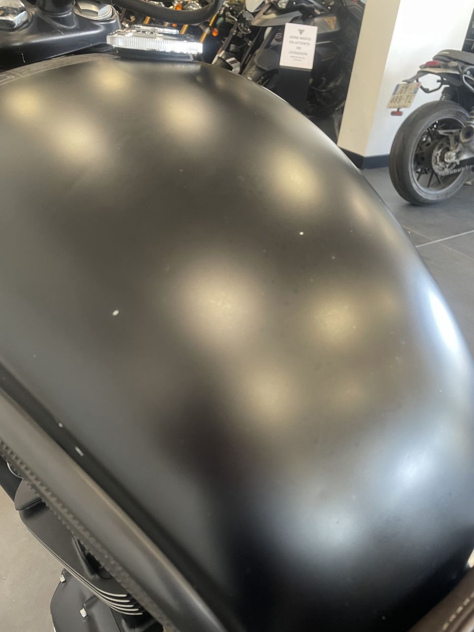 TRIUMPH Bonneville T120 Black 4