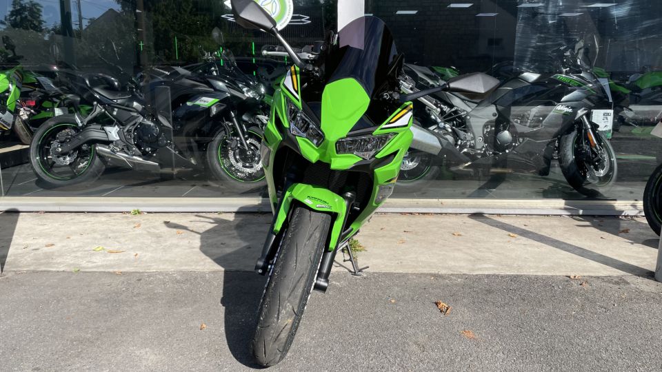 KAWASAKI NINJA 650 4