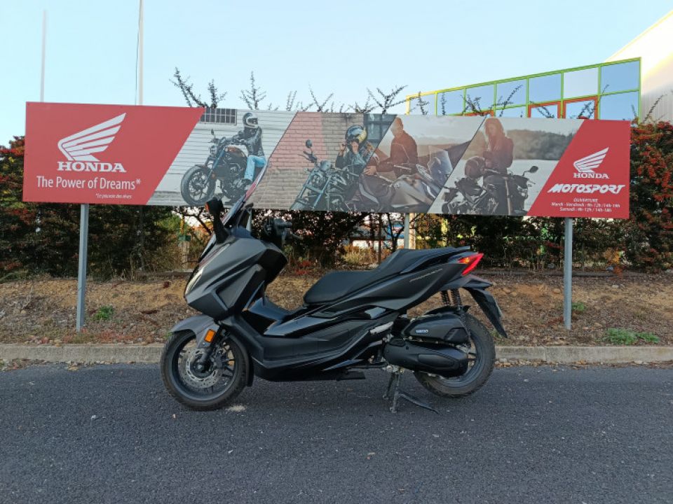 HONDA FORZA 125 ABS 4