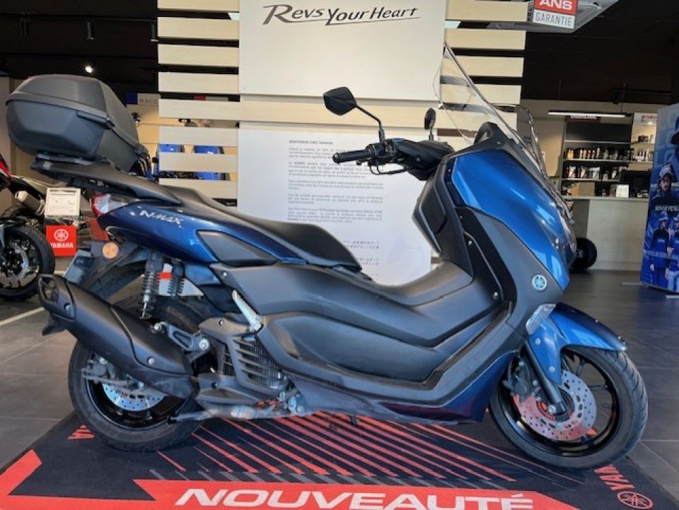 YAMAHA NMAX 125 4