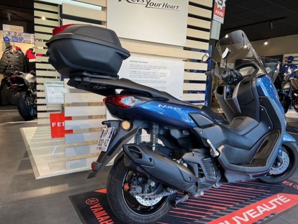 YAMAHA NMAX 125 4
