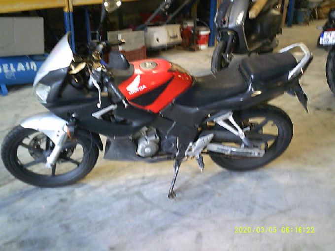 HONDA CBR 125 R 4