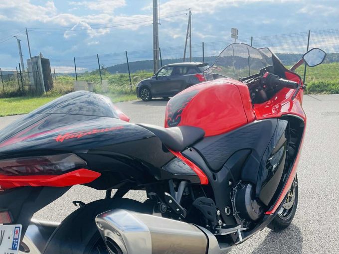 SUZUKI GSX-R 1300 HAYABUSA 4