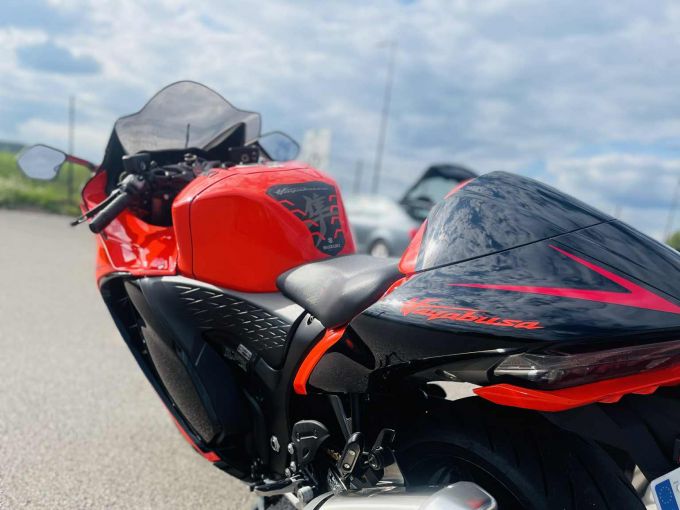 SUZUKI GSX-R 1300 HAYABUSA 4