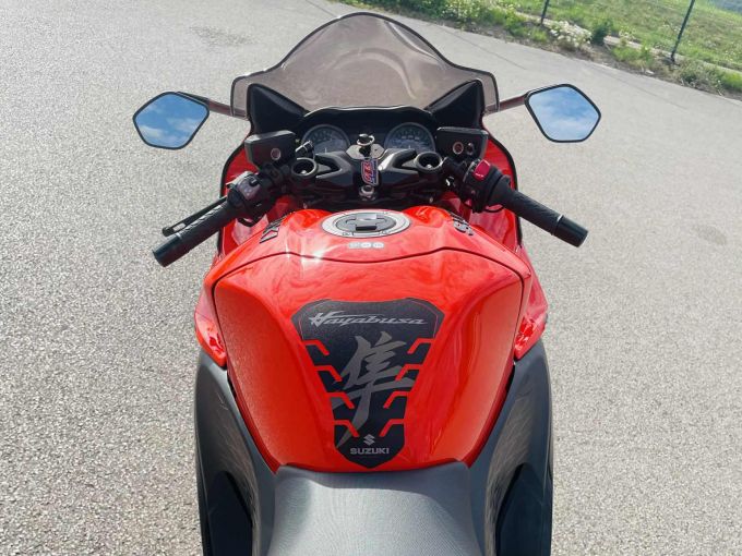 SUZUKI GSX-R 1300 HAYABUSA 4