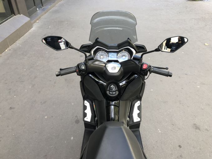 YAMAHA XMAX 125 4