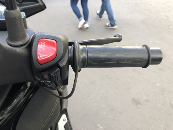 YAMAHA XMAX 125 4