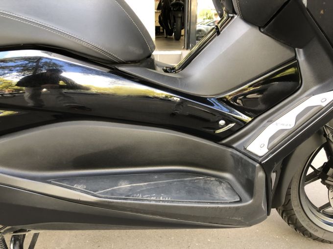 YAMAHA XMAX 125 4