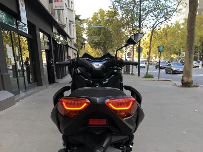 YAMAHA XMAX 125 4