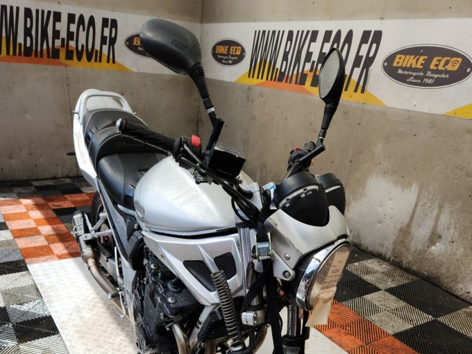 SUZUKI GSF 650 N BANDIT 4