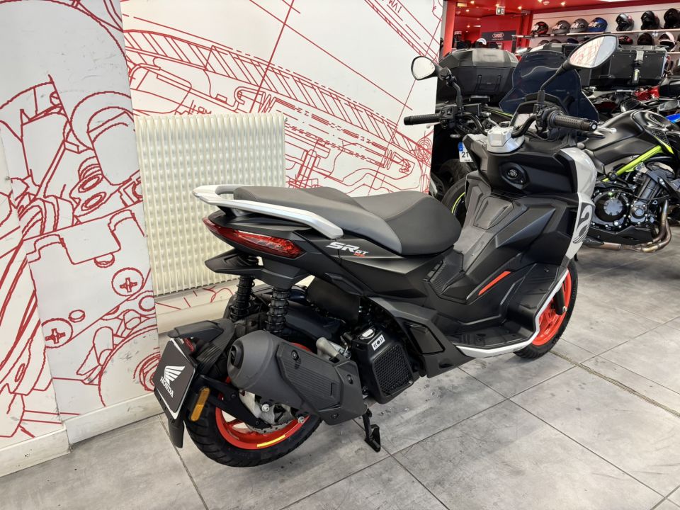 APRILIA SR 125 GT 4