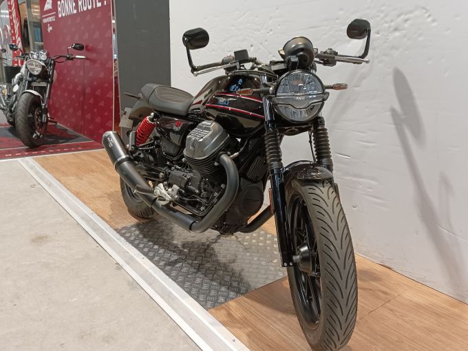 MOTO GUZZI V7 STONE SPECIAL 4