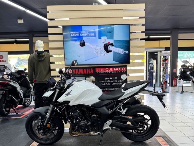 HONDA CB 1000 Hornet 4