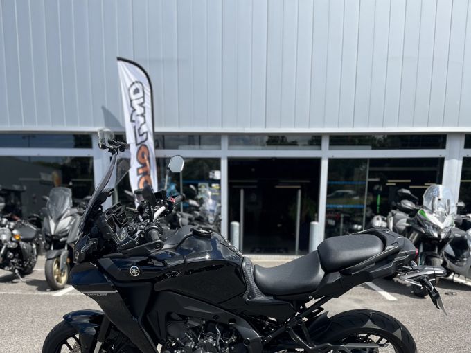 YAMAHA TRACER 9 4