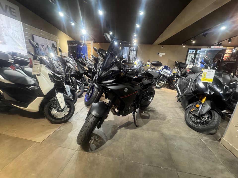 YAMAHA TRACER 7 35KW 4