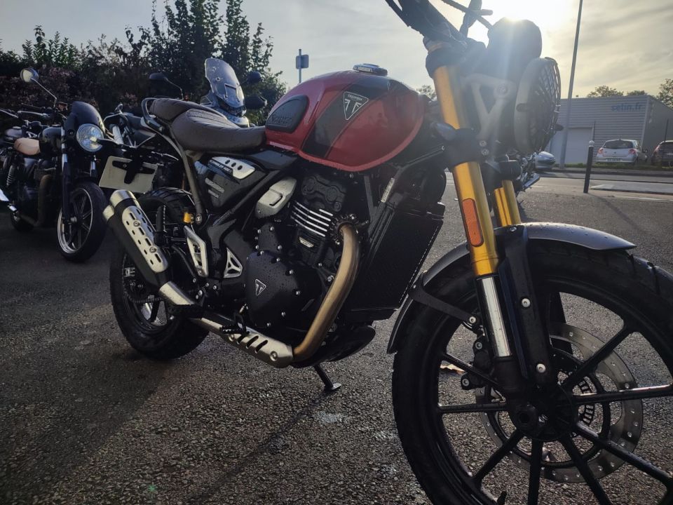 TRIUMPH Scrambler 400 X 4