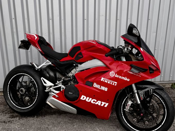 DUCATI PANIGALE 1103 V4 4