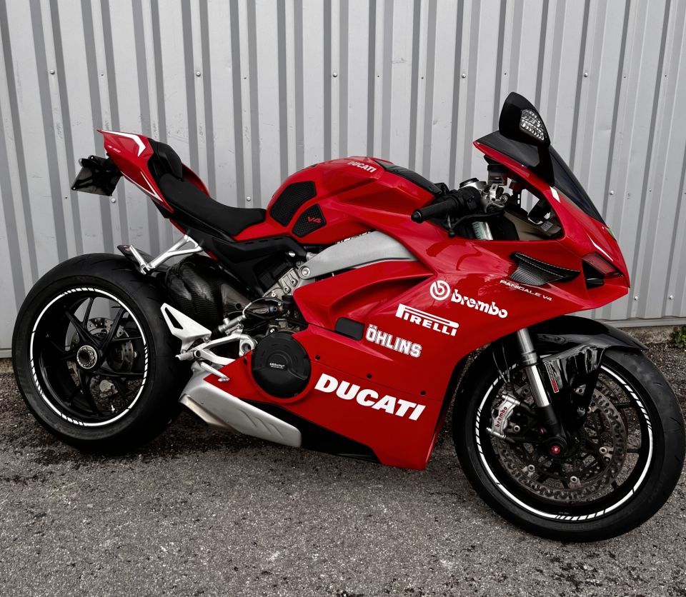 DUCATI PANIGALE 1103 V4 4