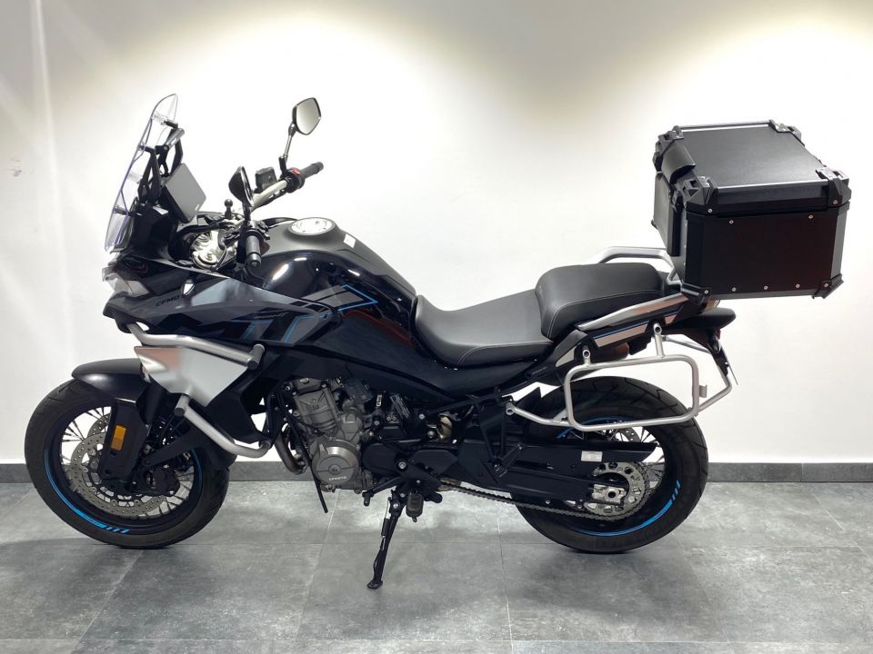 CF MOTO 800 MT Sport 4