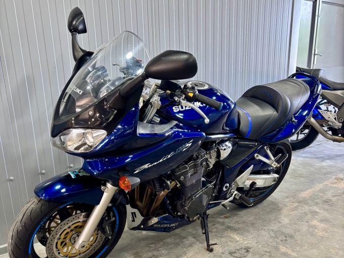 SUZUKI GSF 1200 S BANDIT 4