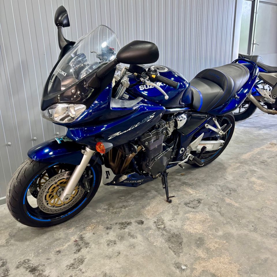 SUZUKI GSF 1200 S BANDIT 4