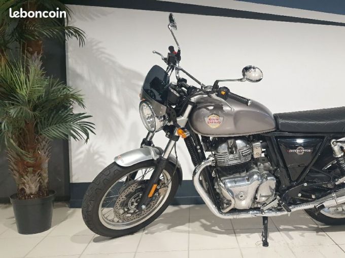 ROYAL ENFIELD INTERCEPTOR 4