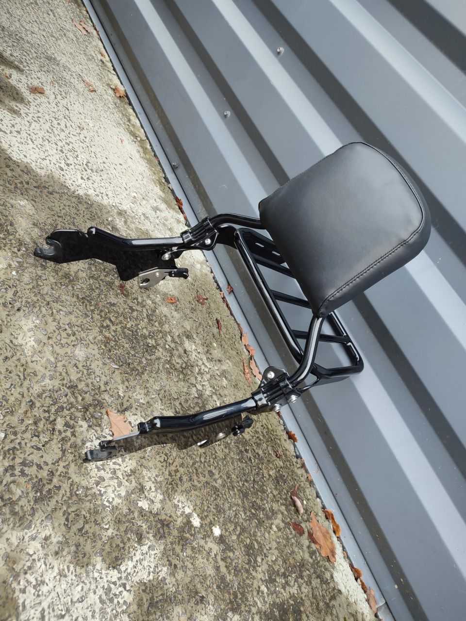 HARLEY-DAVIDSON SOFTAIL LOW RIDER 1868 S 4