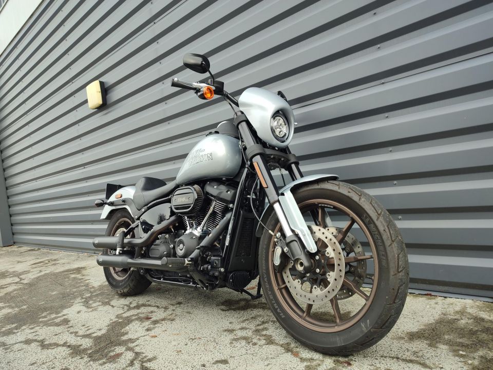 HARLEY-DAVIDSON SOFTAIL LOW RIDER 1868 S 4