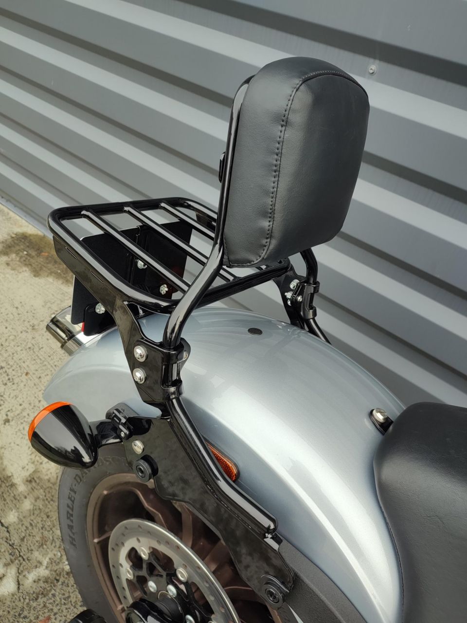 HARLEY-DAVIDSON SOFTAIL LOW RIDER 1868 S 4