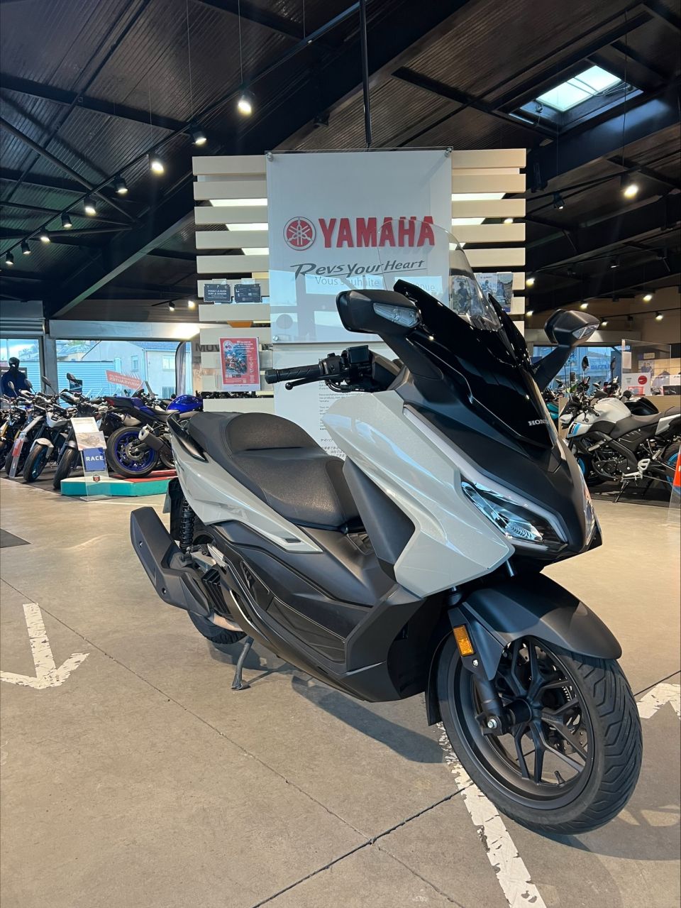 HONDA NSS FORZA 125 4