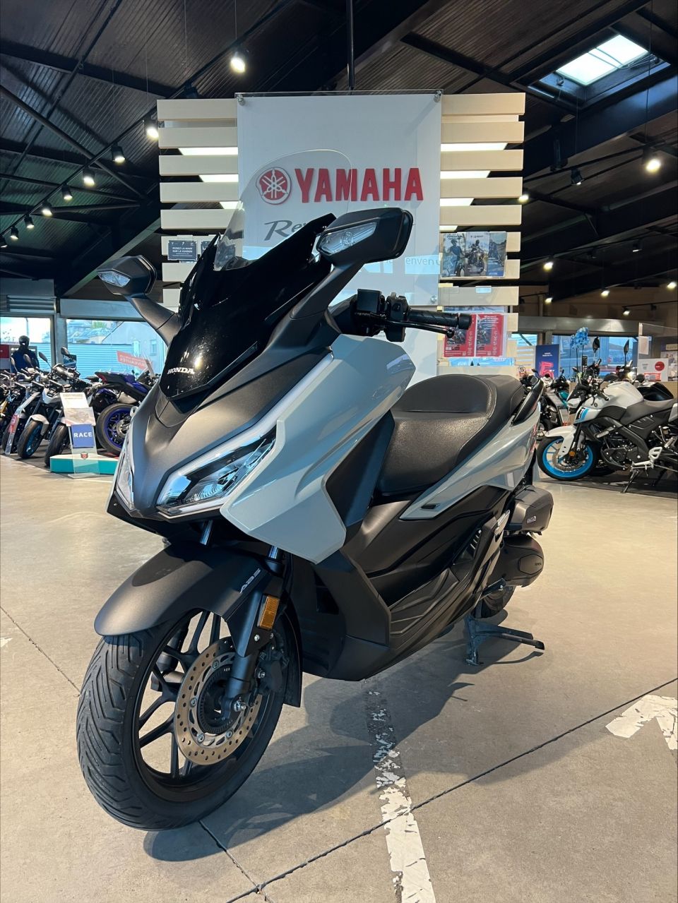 HONDA NSS FORZA 125 4