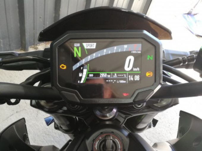 KAWASAKI Kawazaki Z900 4