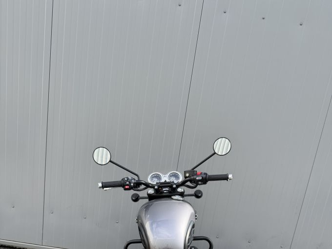 TRIUMPH Bonneville T120 Black 4