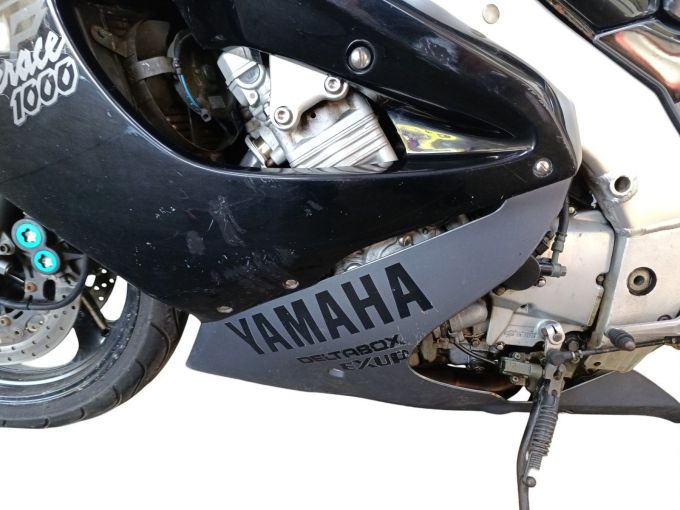 YAMAHA YZF 1000 R THUNDERACE 4