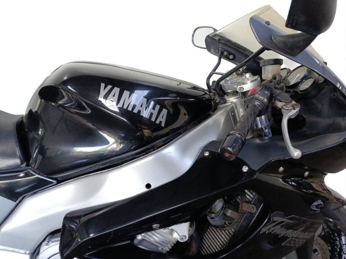 YAMAHA YZF 1000 R THUNDERACE 4